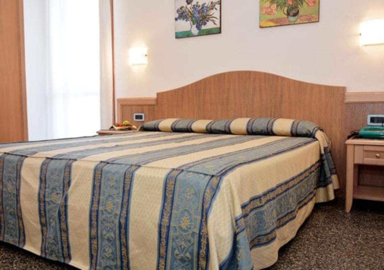 Hotel Thalas Club 토레 델 로소 외부 사진