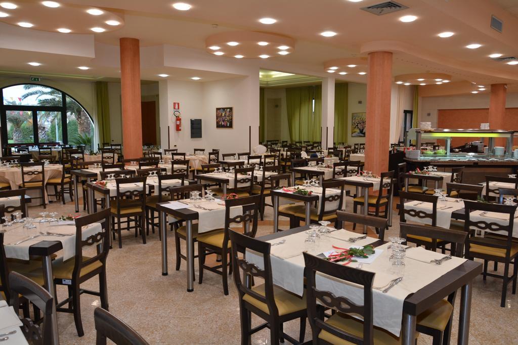 Hotel Thalas Club 토레 델 로소 외부 사진